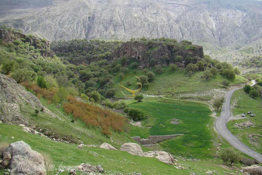 تنگه باستانی لارت بدره | علاءالدین تراول