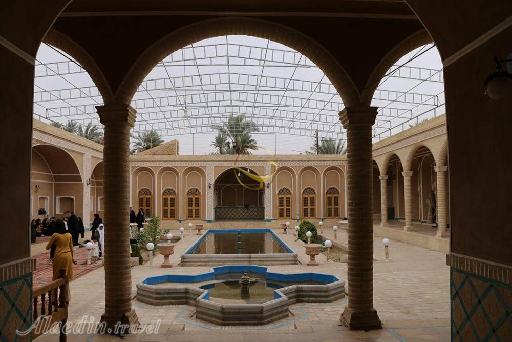 باغ تیتو بافق | علاءالدین تراول