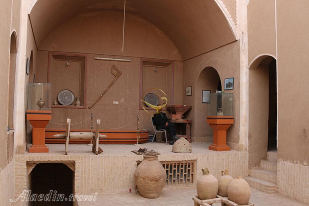 خانه وحشی بافقی | علاءالدین تراول