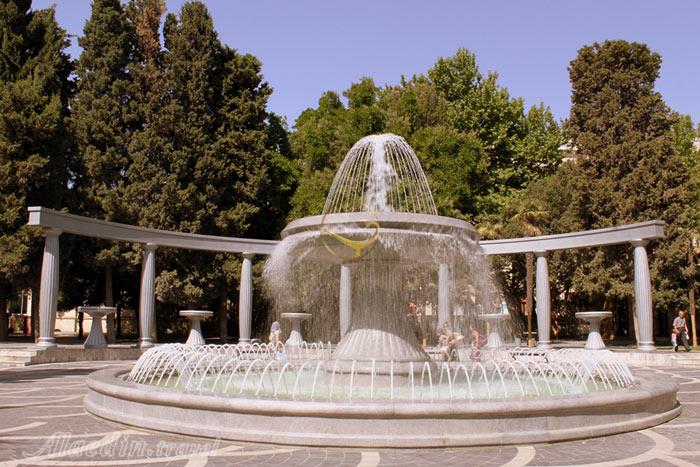 میدان فانتن باکو - جمهوری آذربایجان