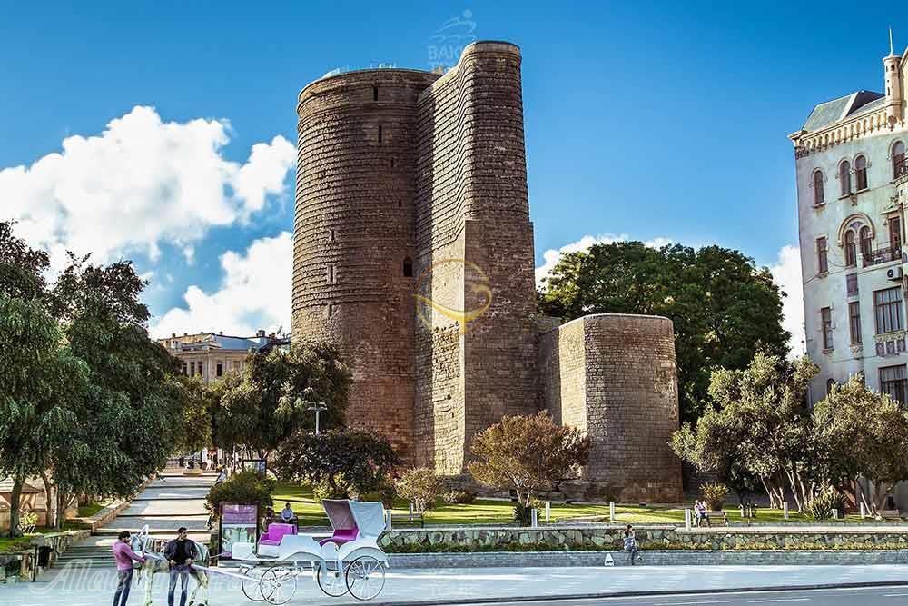 شهر قدیمی ایچری شهر در باکو | علاءالدین تراول