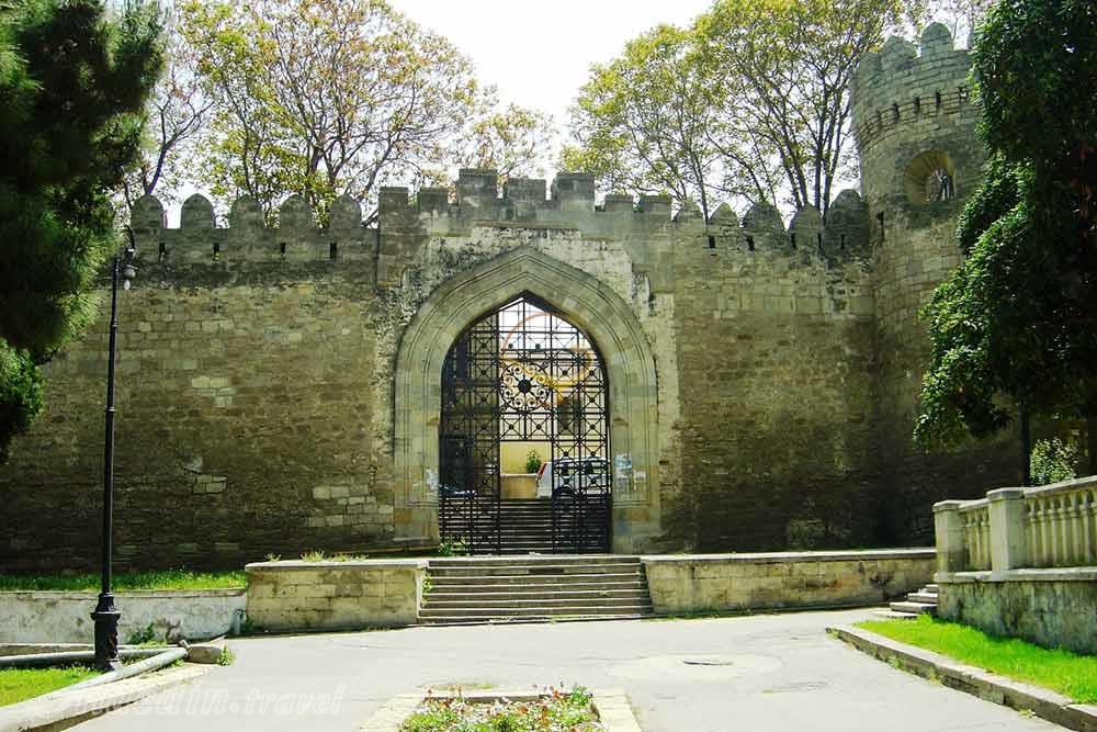 شهر قدیمی ایچری شهر در باکو | علاءالدین تراول