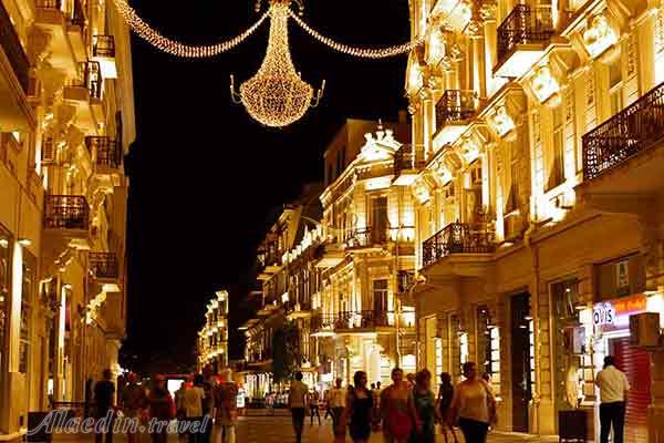 خیابان تارگوویی باکو - جمهوری آذربایجان