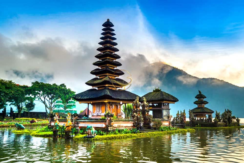 معبد اولون دانو براتان در بالی - اندونزی | علاءالدین تراول