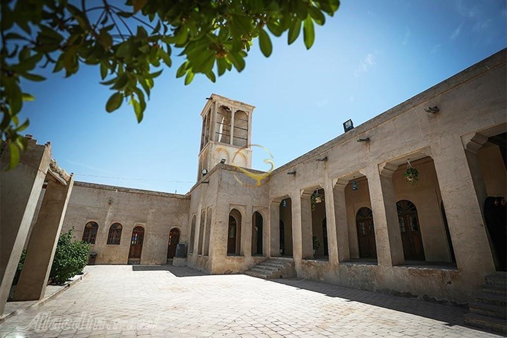 عمارت فکری (خانه فکری) در بندر لنگه | علاءالدین تراول