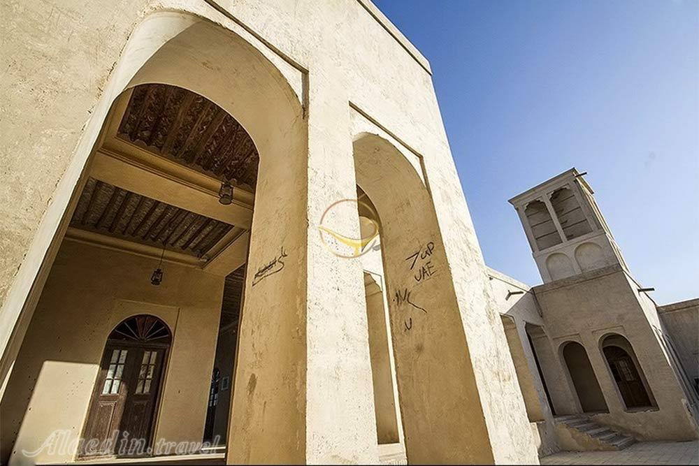 عمارت فکری (خانه فکری) در بندر لنگه | علاءالدین تراول