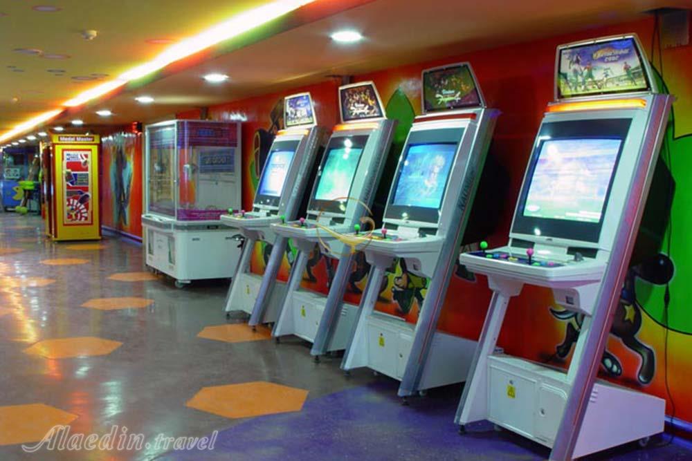 مجتمع تجاری ستاره جنوب در بندرعباس | علاءالدین تراول