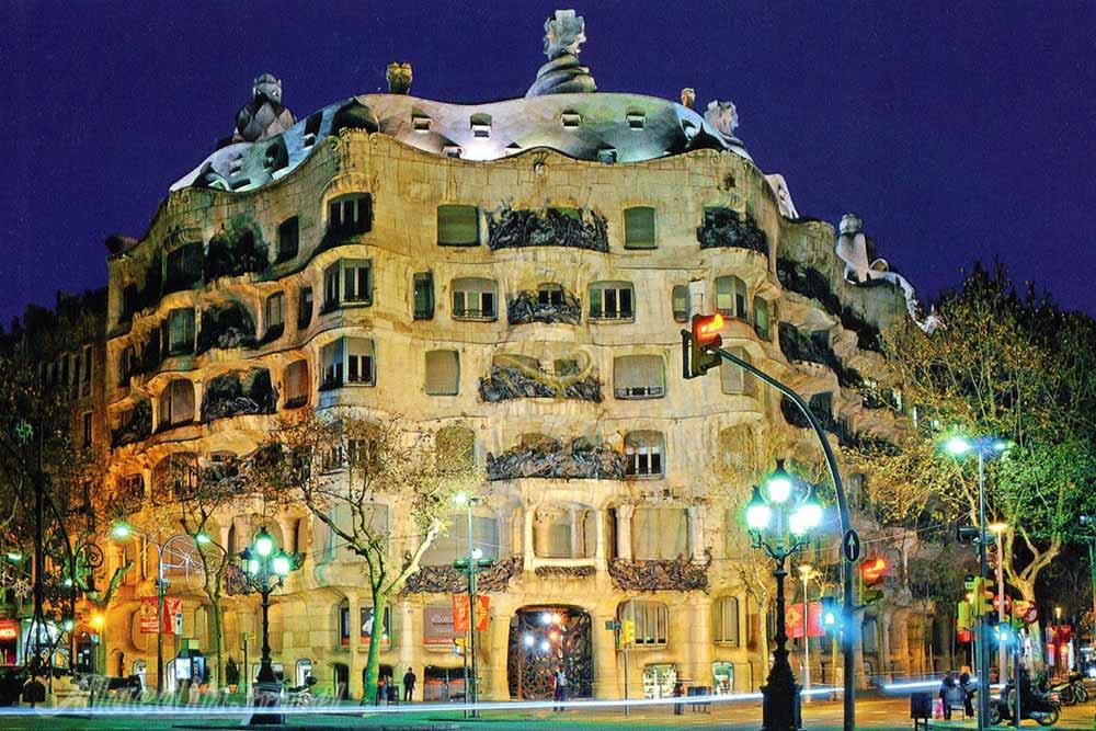 ساختمان کازا میلا بارسلونا - اسپانیا | علاءالدین تراول