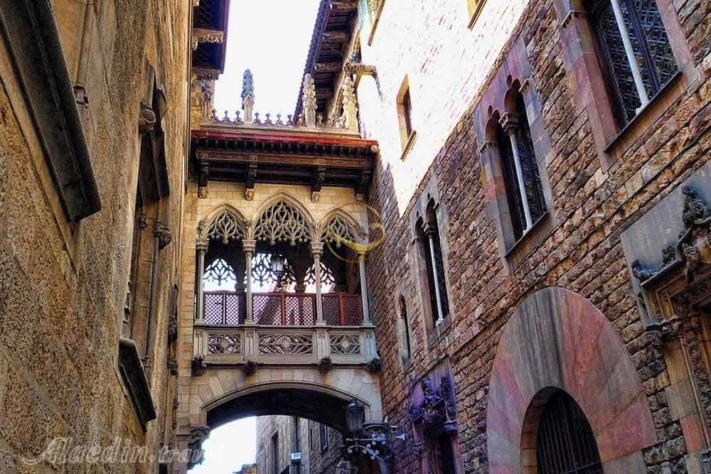 منطقه گوتیک (باری گوتیک)  بارسلونا - اسپانیا | علاءالدین تراول