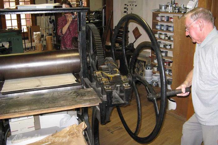 موزه کاغذ در بازل - سوئیس | علاءالدین تراول