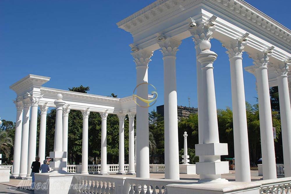 ستون های باتومی در گرجستان | علاءالدین تراول