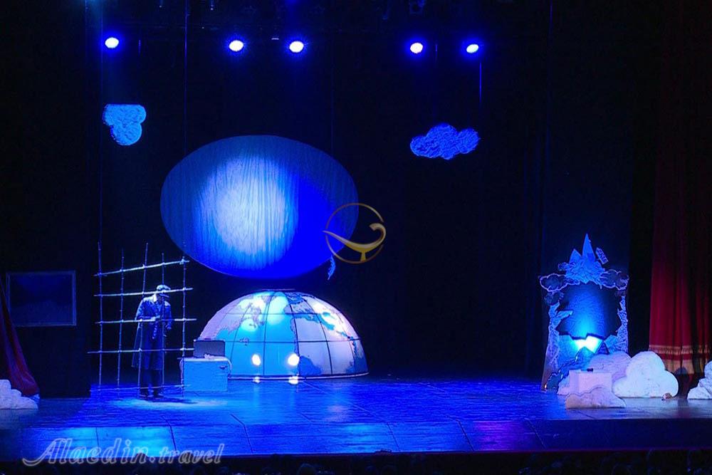 سالن تئاتر باتومی در گرجستان | علاءالدین تراول