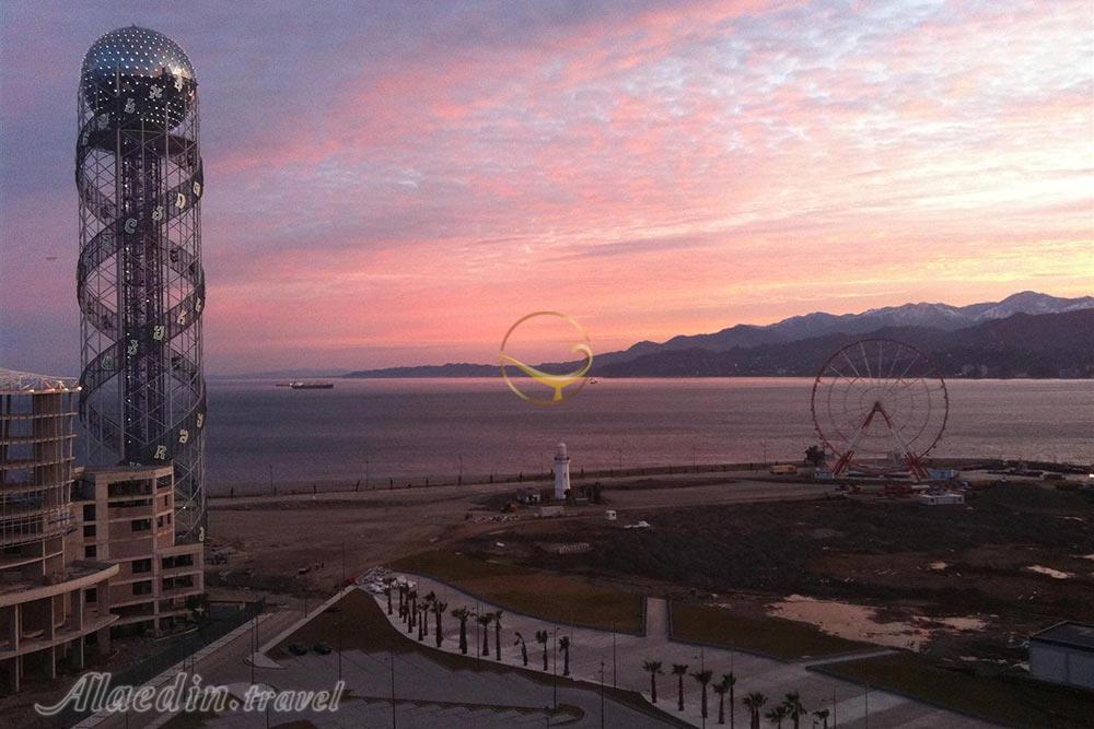 پارک میراکل در باتومی - گرجستان | علاءالدین تراول