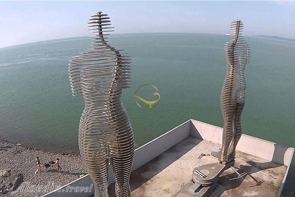 تندیس علی و نینو در باتومی - گرجستان | علاءالدین تراول