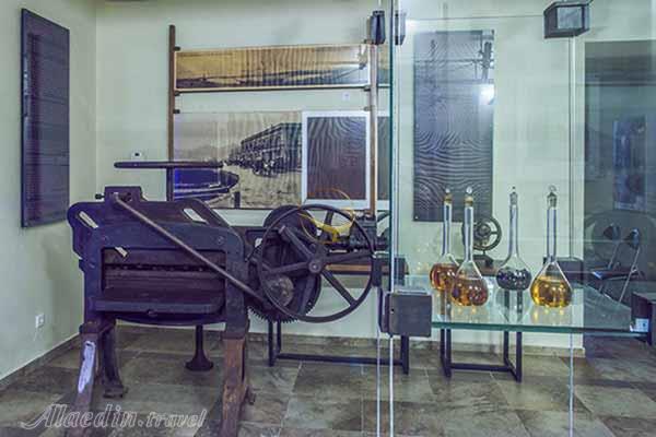 موزه صنعت برادران نوبل در باتومی - گرجستان