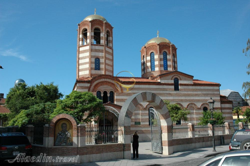 کلیسای سنت نیکولاس در باتومی - گرجستان | علاءالدین تراول