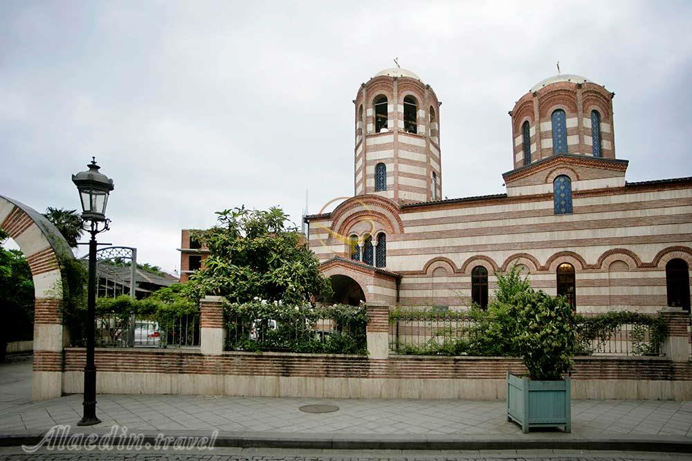 کلیسای سنت نیکولاس در باتومی - گرجستان | علاءالدین تراول