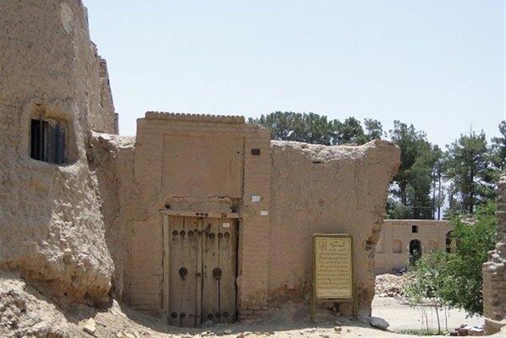ارگ تاریخی بهارستان (باغ زرشکی) | علاءالدین تراول