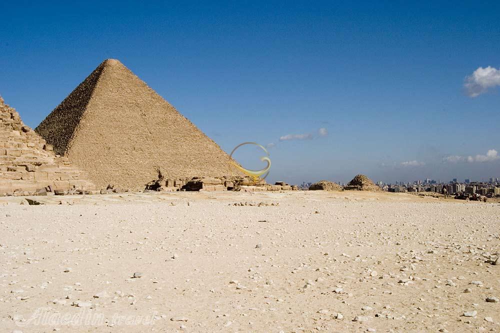 مجموعه اهرام جیزه در قاهره | علاءالدین تراول
