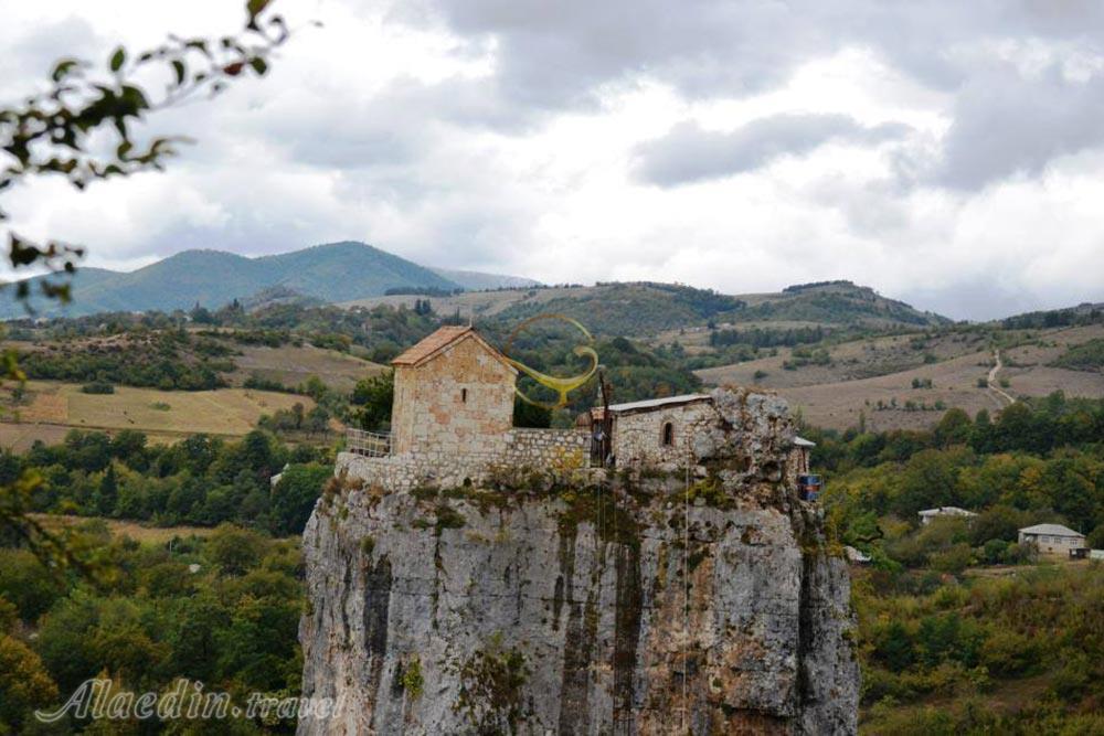 کلیسای صخره ای گرجستان در چیاتورا | علاءالدین تراول