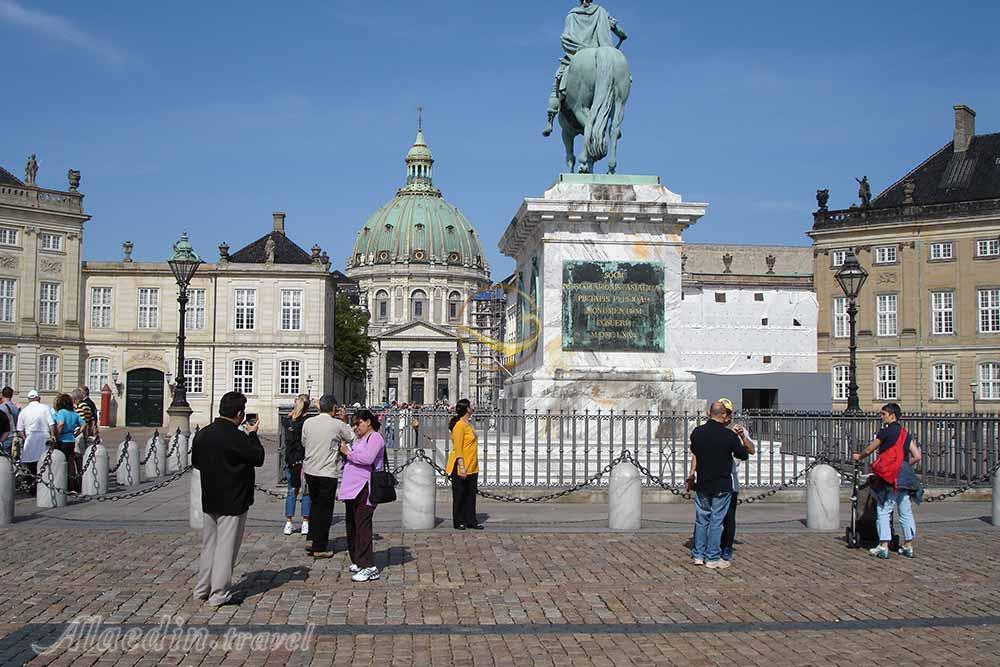 کاخ املین بورگ کپنهاگ | علاءالدین تراول