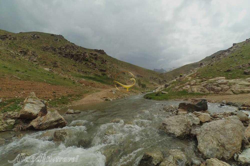 کوه چهل چشمه دیواندره | علاءالدین تراول