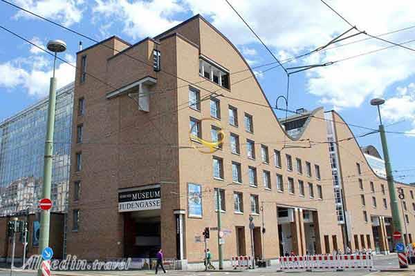 موزه‌ یودینگاسه فرانکفورت - آلمان