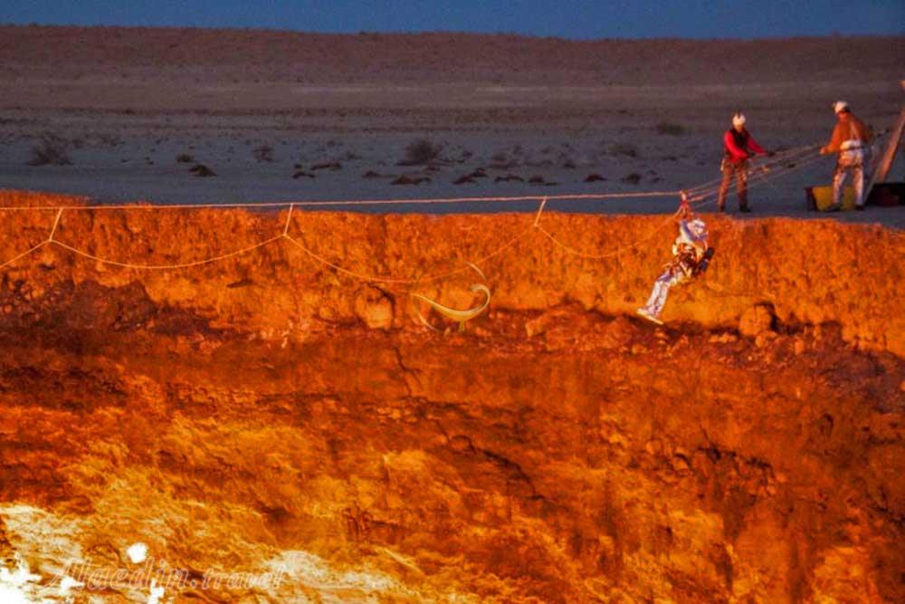 دروازه جهنم در قره قوم در ترکمنستان | علاءالدین تراول