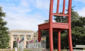 مجسمه صندلی شکسته ژنو - سوئیس