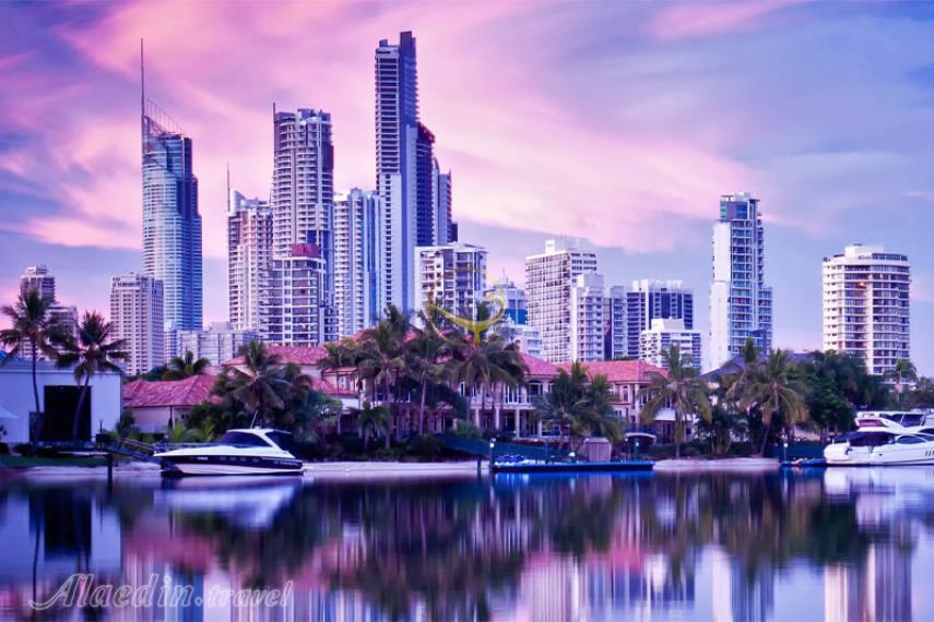 ساحل سرفرز پارادایس گلد کوست | علاالدین تراول