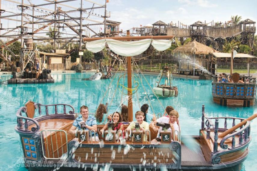 وارنر برادرز مووی ورلد گلد کوست | علاالدین تراول