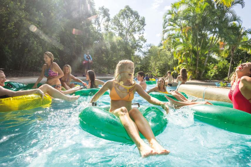 واتر ورلد گلد کوست | علاالدین تراول