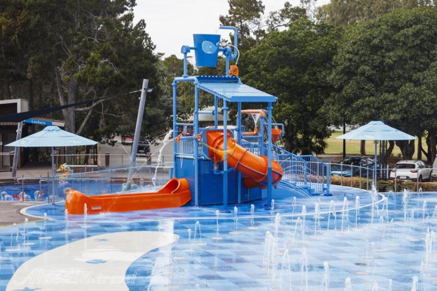 واتر ورلد گلد کوست | علاالدین تراول