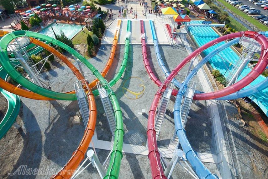 واتر ورلد گلد کوست | علاالدین تراول