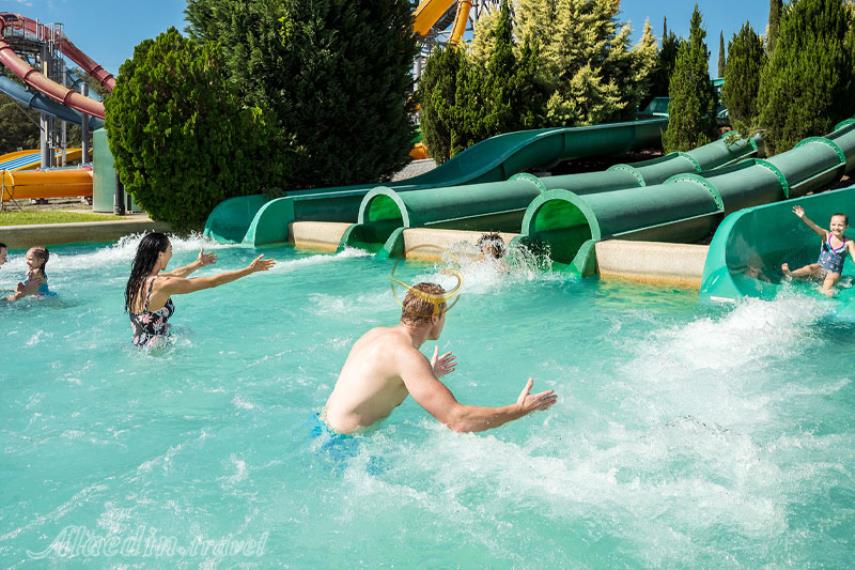 واتر ورلد گلد کوست | علاالدین تراول