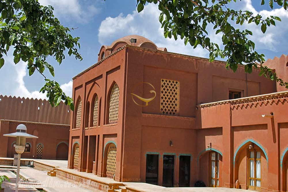 ارگ گوگد گلپایگان | علاءالدین تراول