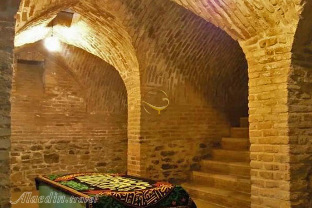 گنبد علویان همدان | علاءالدین تراول