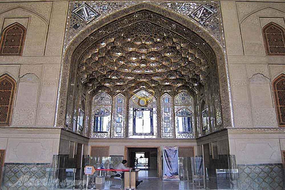 کاخ چهل ستون اصفهان - باغ های ایرانی | علاءالدین تراول