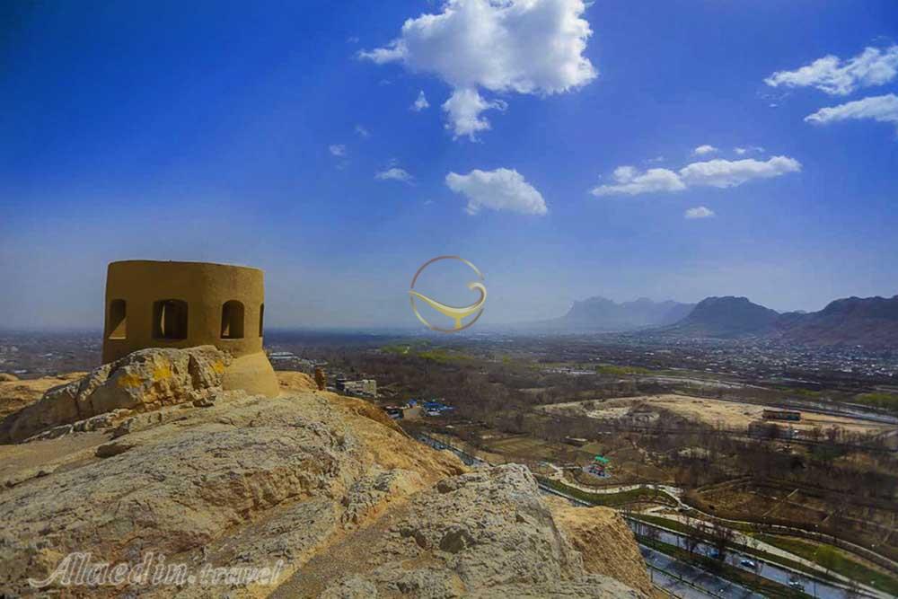 آتشگاه اصفهان (کوه آتشگاه) | علاءالدین تراول