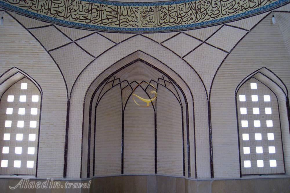 مسجد مقصود بیک (ظلمات) در اصفهان | علاءالدین تراول