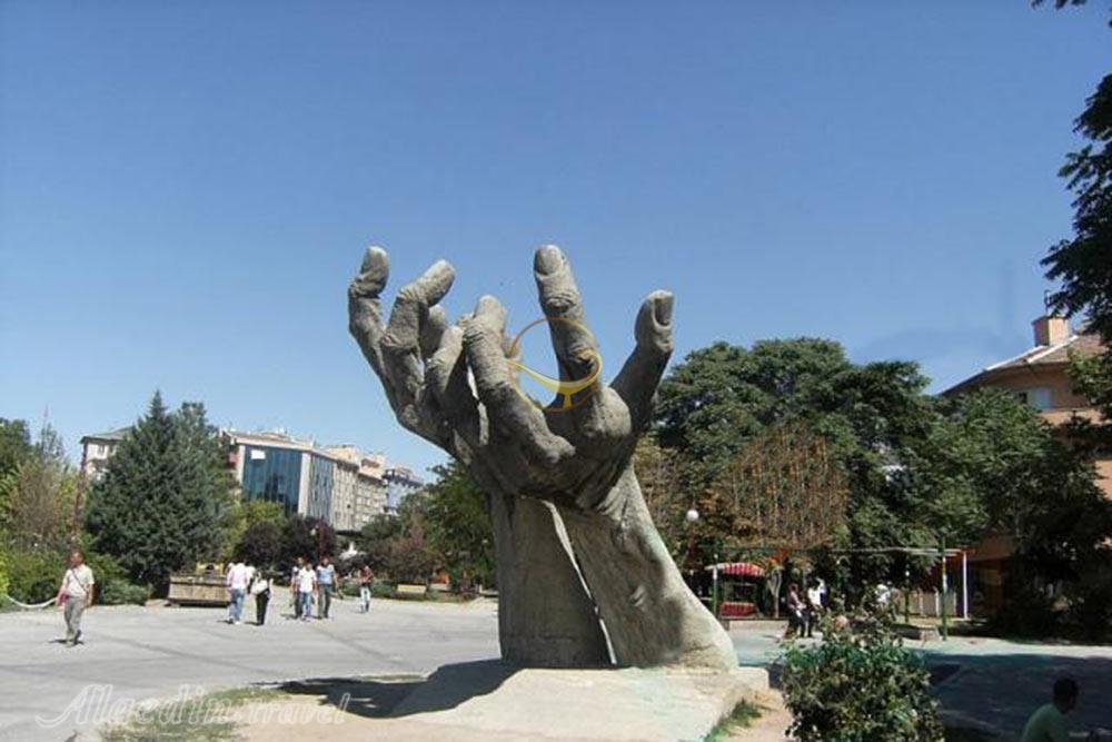 پارک ادنان سایگون در ازمیر - ترکیه | علاءالدین تراول