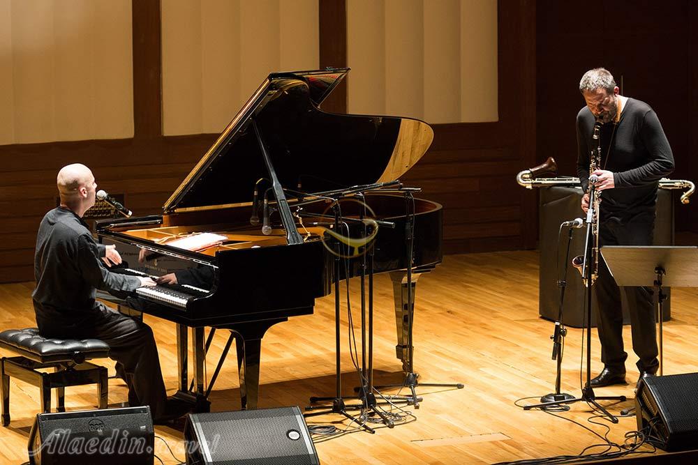 مرکز هنر احمد عدنان در ازمیر | علاءالدین تراول