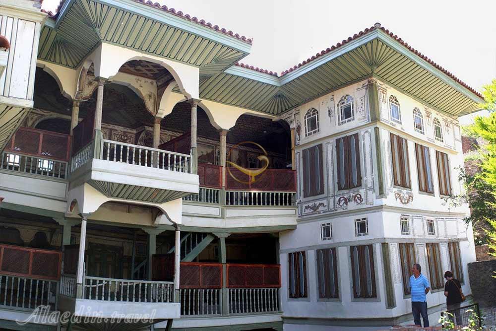 عمارت (کاخ) بیرگی کاکی راگا در ازمیر - ترکیه | علاءالدین تراول