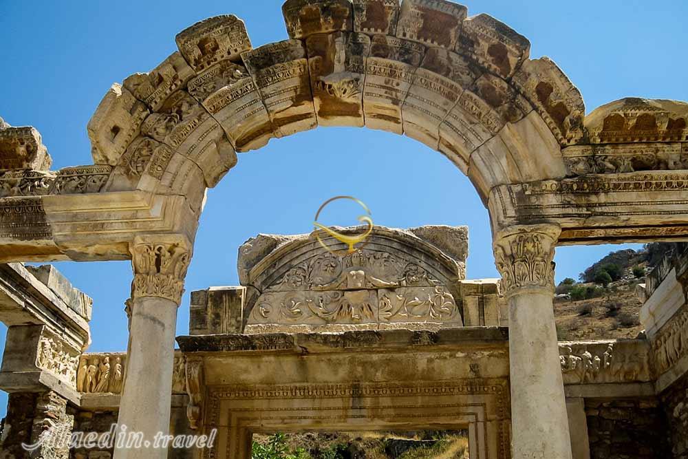 دروازه (گیت) هراکلس ازمیر | علاءالدین تراول