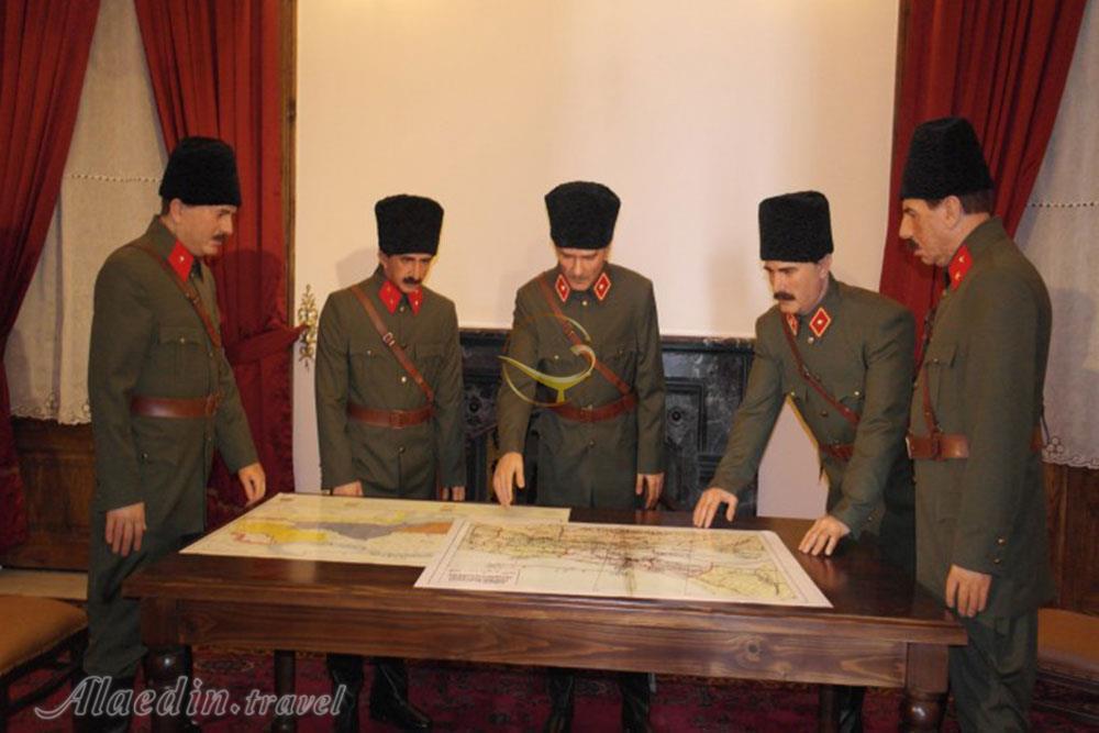 موزه آتاتورک ازمیر در ترکیه | علاءالدین تراول