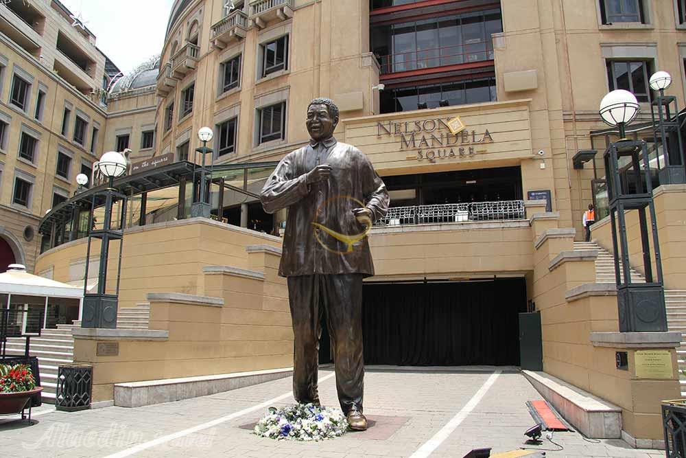 میدان نلسون ماندلا ژوهانسبورگ | علاءالدین تراول