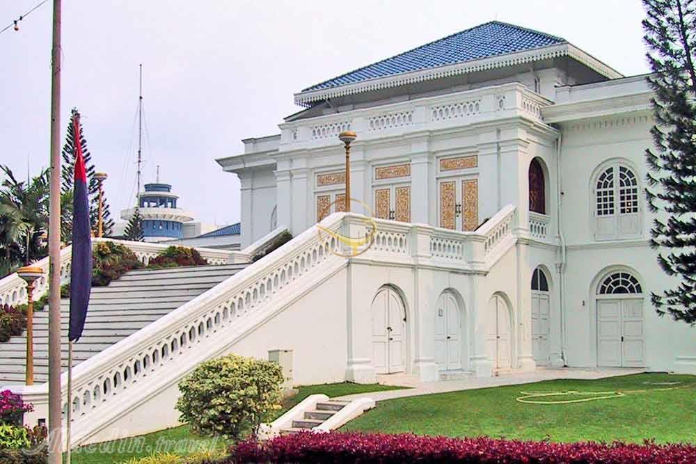 موزه سلطنتی ابوبکر جوهور | علاءالدین تراول