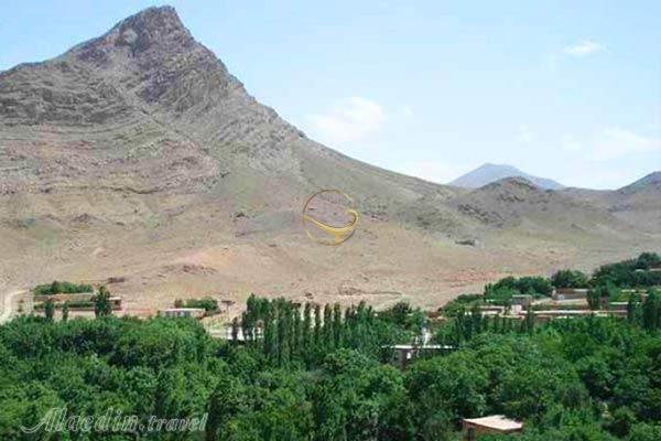 روستای اسحاق آباد در کاشان