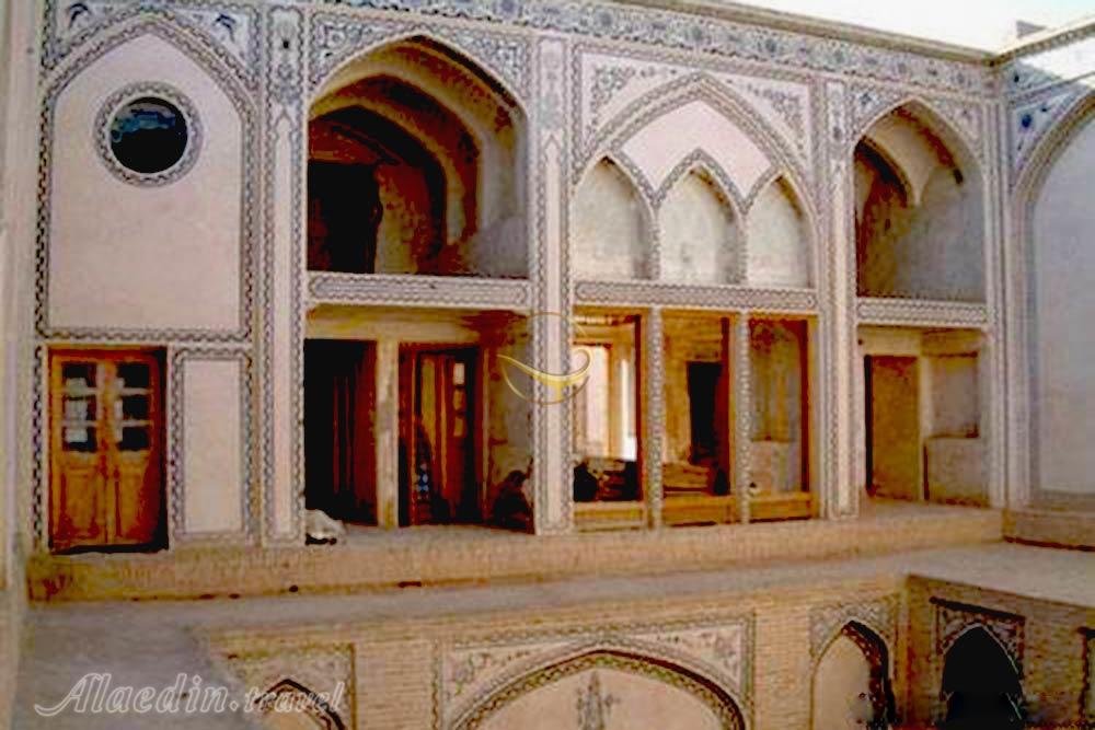 خانه حشمت الله خان در کاشان | علاءالدین تراول