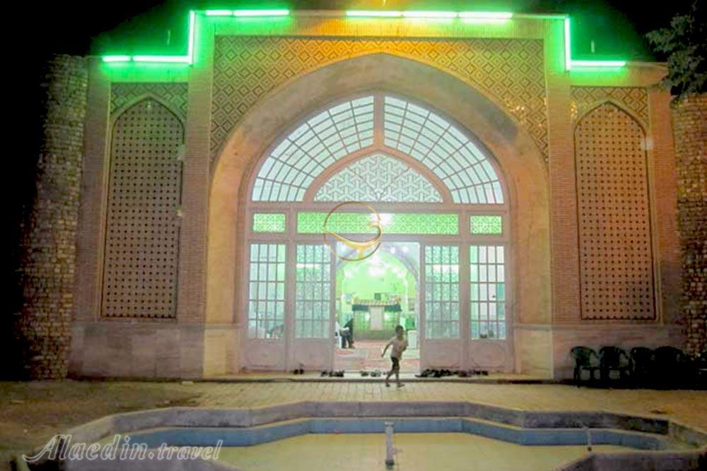 زیارتگاه سید ضیاءالدین و قدمگاه علی (س) در کاشان | علاءالدین تراول